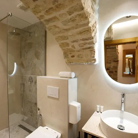 Kashah Hotel Gjirokastër