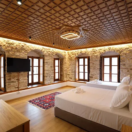 Hotel Kashah *